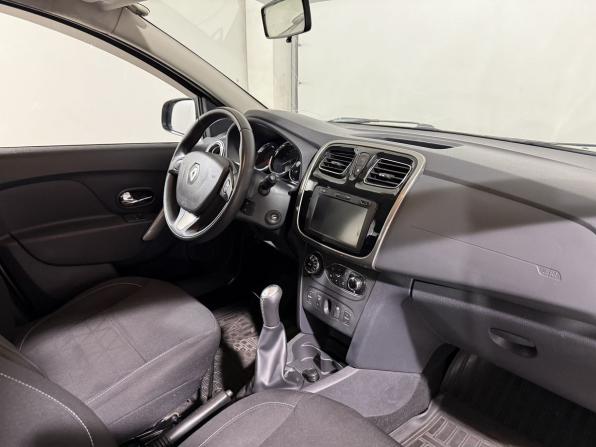 Renault Sandero II с пробегом 2014 года, цена 799 800 рублей, 172000 км, хэтчбек, Автокод Объявления