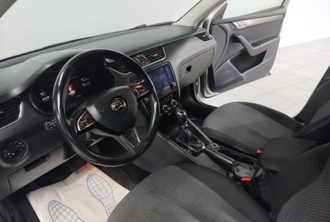 Skoda Octavia III (A7) Рестайлинг с пробегом 2020 года, цена 2 130 000 рублей, 137005 км, лифтбек, Автокод Объявления