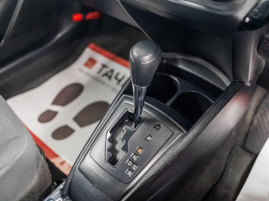 Toyota Corolla XI (E160 E170) Рестайлинг 2 Красноярск  - изображение 15