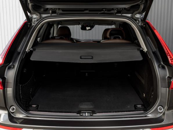 Volvo XC60 II с пробегом 2018 года, цена 3 200 000 рублей, 179572 км, внедорожник, Автокод Объявления