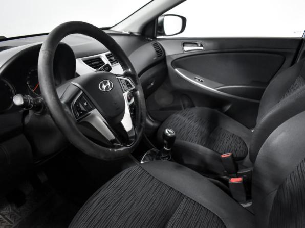 Hyundai Solaris I Рестайлинг с пробегом 2015 года, цена 647 980 рублей, 180526 км, седан, Автокод Объявления
