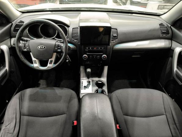 Kia Sorento II Рестайлинг с пробегом 2012 года, цена 1 250 000 рублей, 260129 км, внедорожник, Автокод Объявления