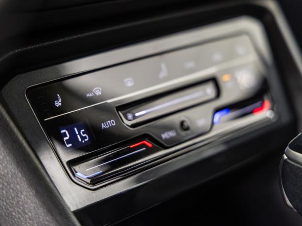 Volkswagen Tiguan II Рестайлинг с пробегом 2021 года, цена 3 250 000 рублей, 83628 км, внедорожник, Автокод Объявления