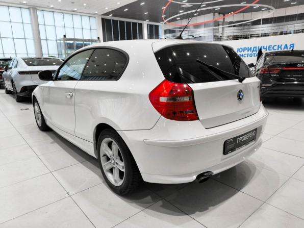 BMW 1 серии I (E81/E82/E87/E88) Рестайлинг с пробегом 2011 года, цена 899 000 рублей, 198211 км, хэтчбек, Автокод Объявления