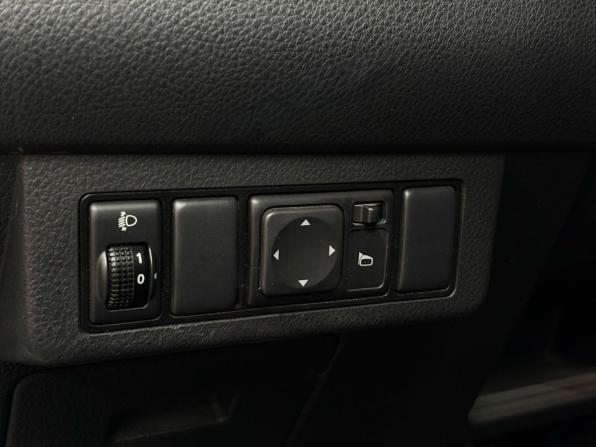 Nissan Tiida I Рестайлинг с пробегом 2013 года, цена 829 900 рублей, 117592 км, седан, Автокод Объявления