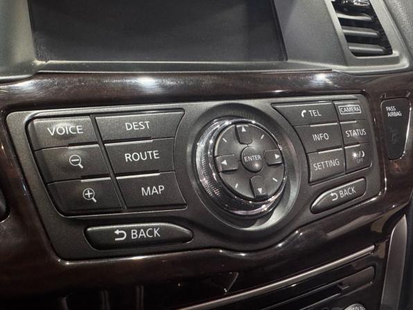 Nissan Pathfinder IV с пробегом 2015 года, цена 1 580 000 рублей, 192693 км, внедорожник, Автокод Объявления
