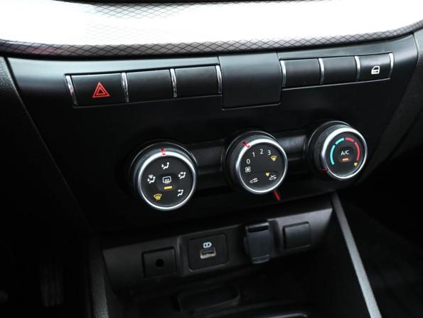 Lada (ВАЗ) Vesta I Рестайлинг (NG) с пробегом 2024 года, цена 1 269 000 рублей, 60006 км, универсал, Автокод Объявления