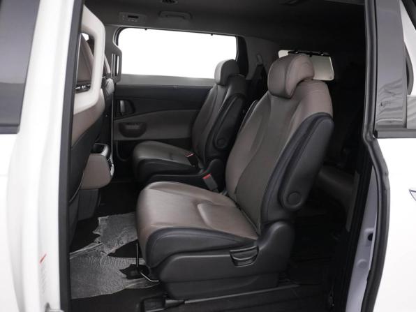 Kia Carnival IV Рестайлинг с пробегом 2024 года, цена 5 124 444 рубля, 59420 км, минивэн, Автокод Объявления
