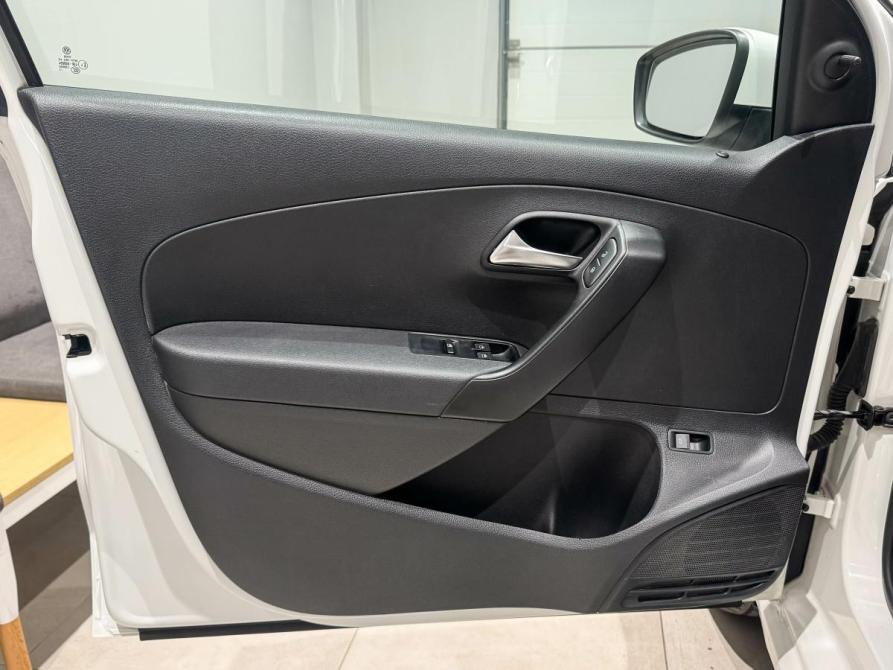 Volkswagen Polo V Екатеринбург  - изображение 12