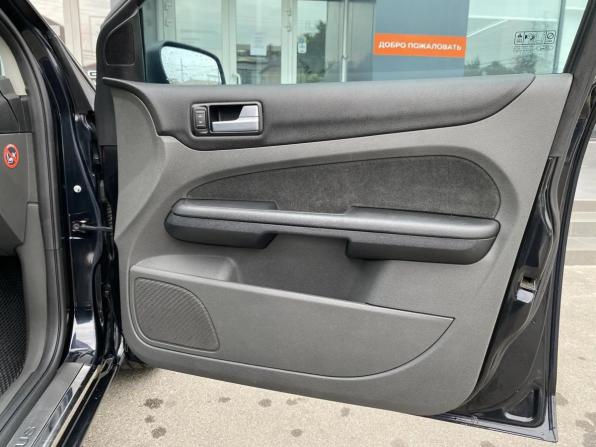 Ford Focus II с пробегом 2006 года, цена 375 000 рублей, 295000 км, седан, Автокод Объявления
