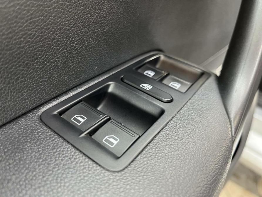 Volkswagen Polo V Рестайлинг Нижнекамск  - изображение 19