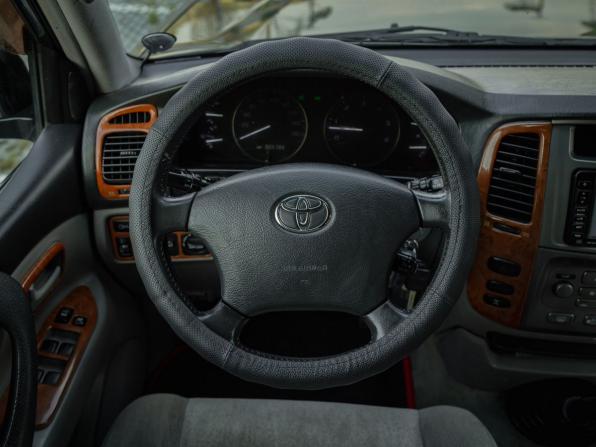 Toyota Land Cruiser 100 Series Рестайлинг 2 с пробегом 2006 года, цена 2 204 000 рублей, 305795 км, внедорожник, Автокод Объявления