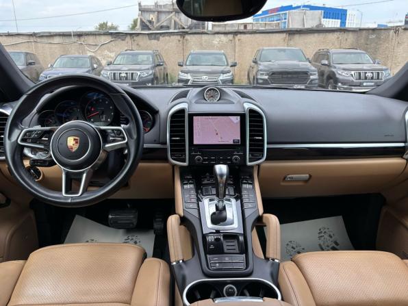 Porsche Cayenne II Рестайлинг (958) с пробегом 2018 года, цена 4 730 000 рублей, 102428 км, внедорожник, Автокод Объявления
