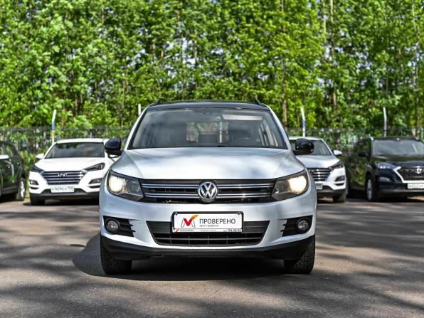 Volkswagen Tiguan I Рестайлинг с пробегом 2013 года, цена 1 048 000 рублей, 180045 км, внедорожник, Автокод Объявления