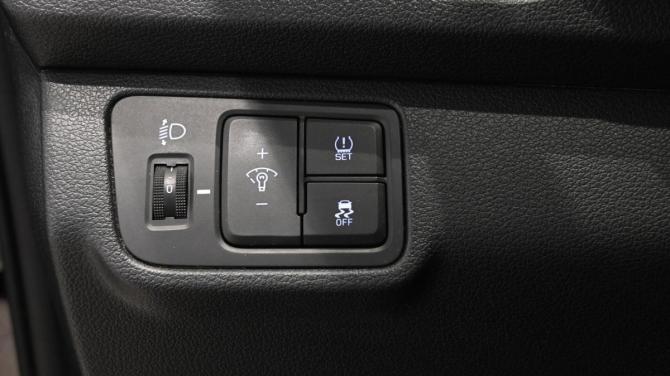 Hyundai Solaris II с пробегом 2019 года, цена 1 195 000 рублей, 163500 км, седан, Автокод Объявления