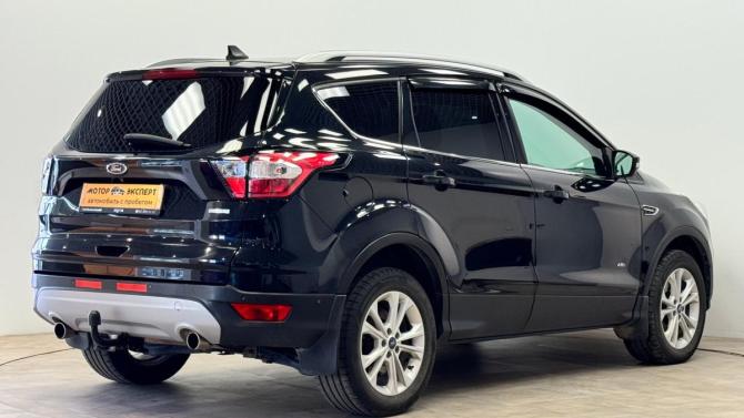 Ford Kuga II Рестайлинг с пробегом 2017 года, цена 1 200 000 рублей, 181021 км, внедорожник, Автокод Объявления