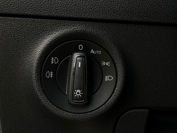 Skoda Karoq I с пробегом 2021 года, цена 2 550 600 рублей, 11679 км, внедорожник, Автокод Объявления
