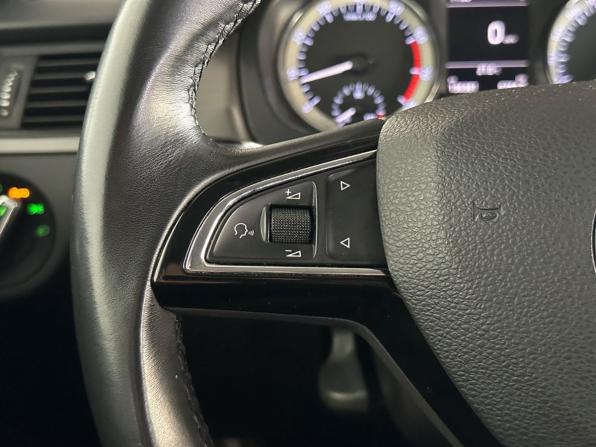 Skoda Rapid I Рестайлинг с пробегом 2019 года, цена 1 348 000 рублей, 136378 км, лифтбек, Автокод Объявления