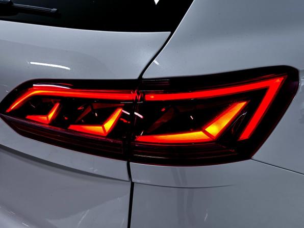 Volkswagen Touareg III с пробегом 2018 года, цена 5 650 000 рублей, 111049 км, внедорожник, Автокод Объявления