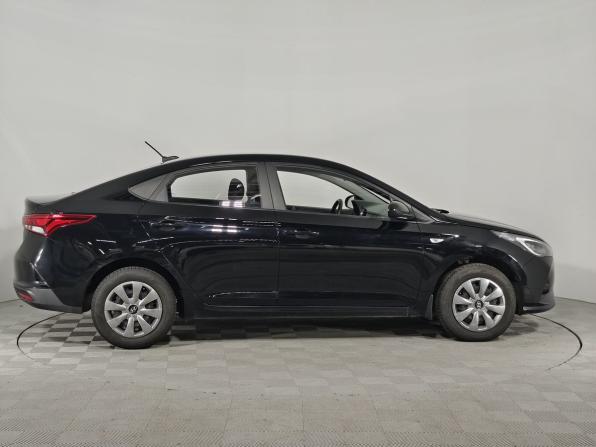 Hyundai Solaris II Рестайлинг с пробегом 2020 года, цена 1 427 000 рублей, 103900 км, седан, Автокод Объявления