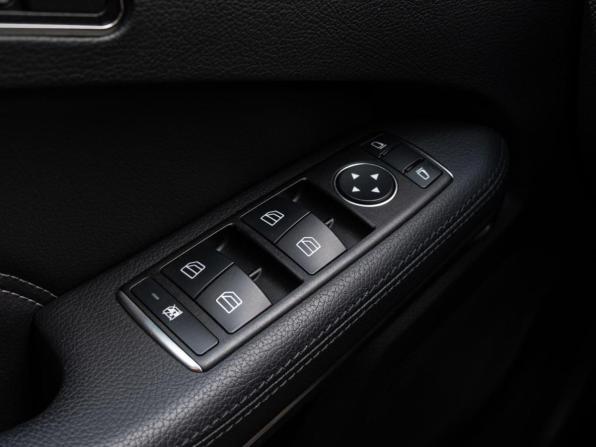 Mercedes-Benz E-Класс IV (W212 S212 C207) Рестайлинг с пробегом 2015 года, цена 3 465 000 рублей, 27481 км, седан, Автокод Объявления