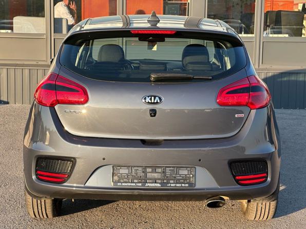 Kia Ceed II Рестайлинг с пробегом 2017 года, цена 1 230 000 рублей, 125300 км, хэтчбек, Автокод Объявления