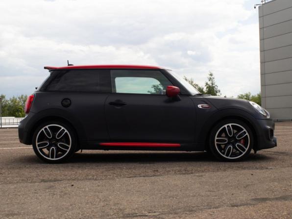 Mini Hatch III (F55/F56) Рестайлинг с пробегом 2020 года, цена 2 950 000 рублей, 66950 км, хэтчбек, Автокод Объявления