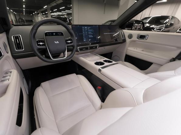 Li Auto (Lixiang) L6 с пробегом 2024 года, цена 6 250 000 рублей, 50 км, внедорожник, Автокод Объявления