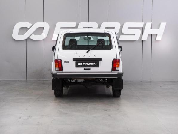 Lada (ВАЗ) Niva Legend с пробегом 2024 года, цена 779 000 рублей, 9738 км, внедорожник, Автокод Объявления