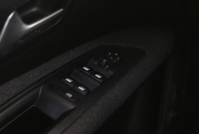 Peugeot 3008 II с пробегом 2018 года, цена 1 890 000 рублей, 120769 км, внедорожник, Автокод Объявления