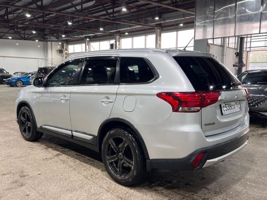 Mitsubishi Outlander III Рестайлинг 2 Пермь  - изображение 4