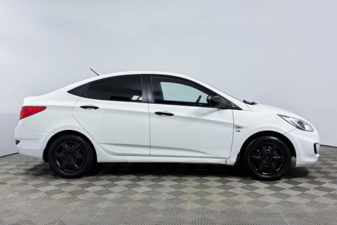 Hyundai Solaris I с пробегом 2013 года, цена 630 200 рублей, 185640 км, седан, Автокод Объявления