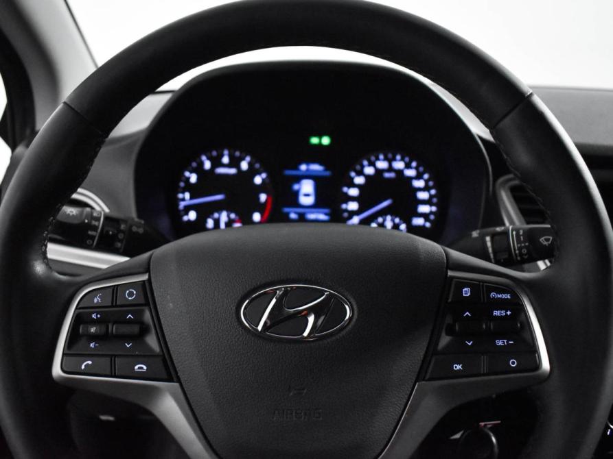 Hyundai Solaris II Санкт-Петербург  - изображение 18
