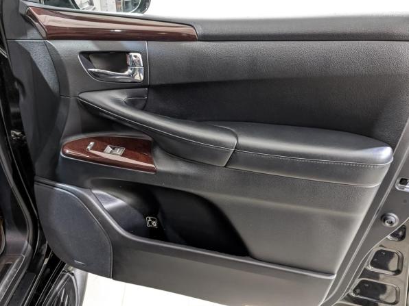 Lexus LX III Рестайлинг с пробегом 2013 года, цена 5 590 000 рублей, 110022 км, внедорожник, Автокод Объявления