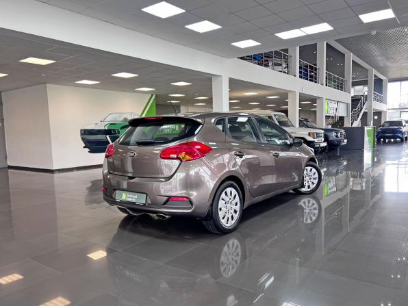 Kia Ceed II с пробегом 2013 года, цена 1 095 000 рублей, 92370 км, хэтчбек, Автокод Объявления