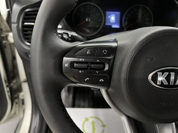 Kia Rio IV с пробегом 2018 года, цена 1 645 000 рублей, 100440 км, хэтчбек, Автокод Объявления