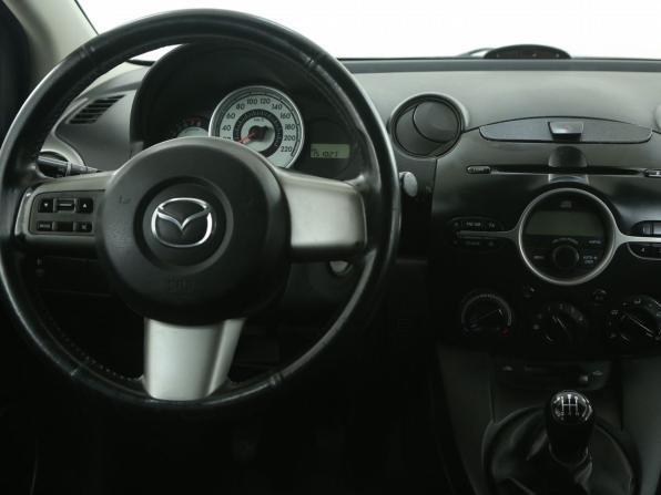 Mazda 2 II (DE) с пробегом 2008 года, цена 378 000 рублей, 151000 км, хэтчбек, Автокод Объявления