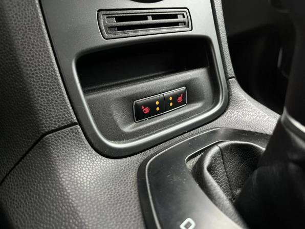 Ford Fiesta Mk6 Рестайлинг с пробегом 2016 года, цена 860 000 рублей, 100874 км, седан, Автокод Объявления
