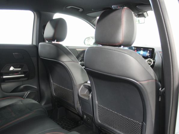 Mercedes-Benz GLA II (H247) с пробегом 2021 года, цена 3 499 000 рублей, 31544 км, внедорожник, Автокод Объявления