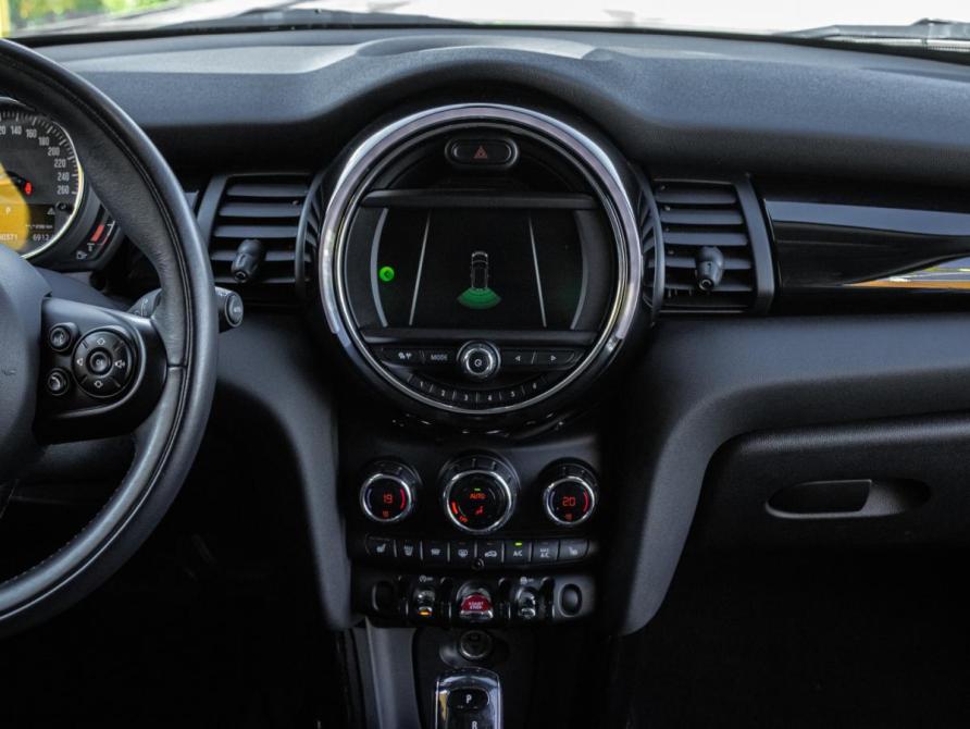 Mini Hatch III (F55/F56) Москва  - изображение 11