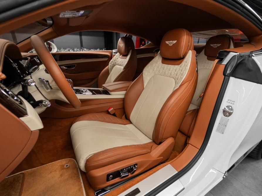 Bentley Continental GT III Москва  - изображение 11