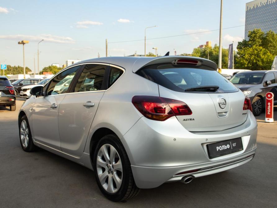 Opel Astra J Москва  - изображение 6
