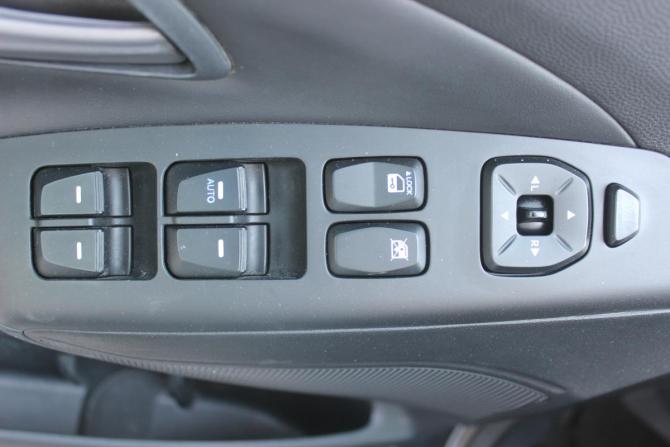 Hyundai ix35 I Рестайлинг с пробегом 2014 года, цена 1 237 000 рублей, 214116 км, внедорожник, Автокод Объявления