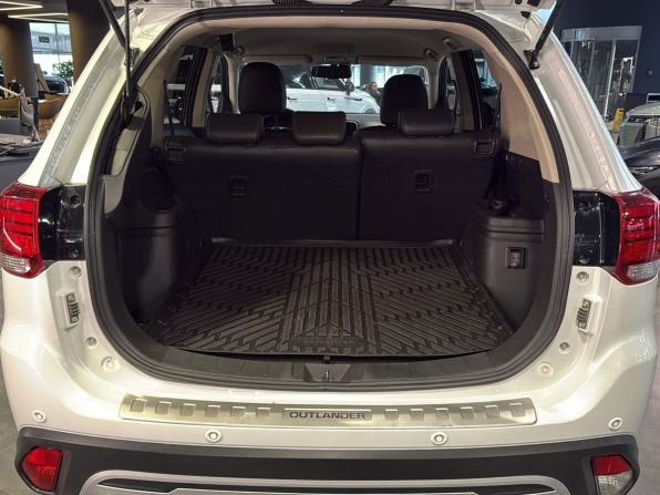 Mitsubishi Outlander III Рестайлинг 3 с пробегом 2018 года, цена 2 350 000 рублей, 151000 км, внедорожник, Автокод Объявления