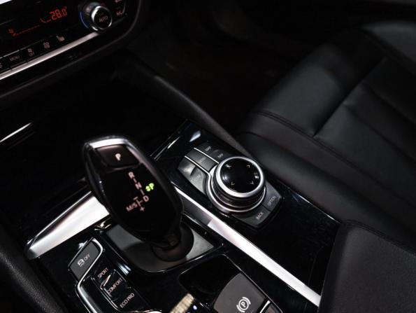 BMW 5 серии VII (G30/G31/G38) с пробегом 2017 года, цена 3 380 000 рублей, 82762 км, седан, Автокод Объявления