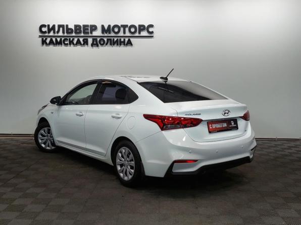 Hyundai Solaris II с пробегом 2020 года, цена 860 000 рублей, 309000 км, седан, Автокод Объявления