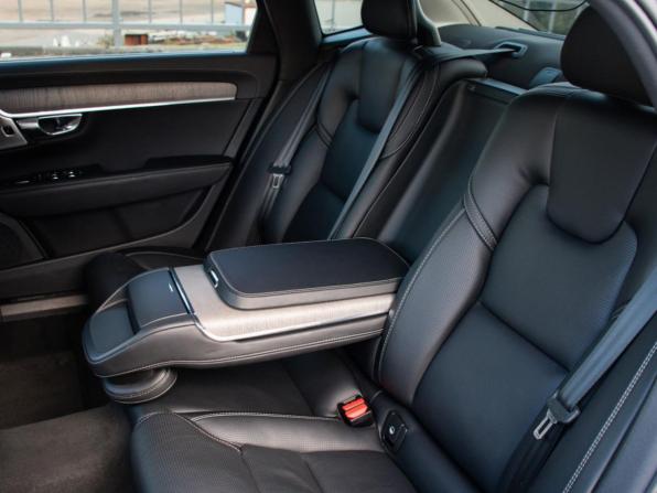 Volvo S90 II Рестайлинг с пробегом 2021 года, цена 4 089 000 рублей, 75000 км, седан, Автокод Объявления