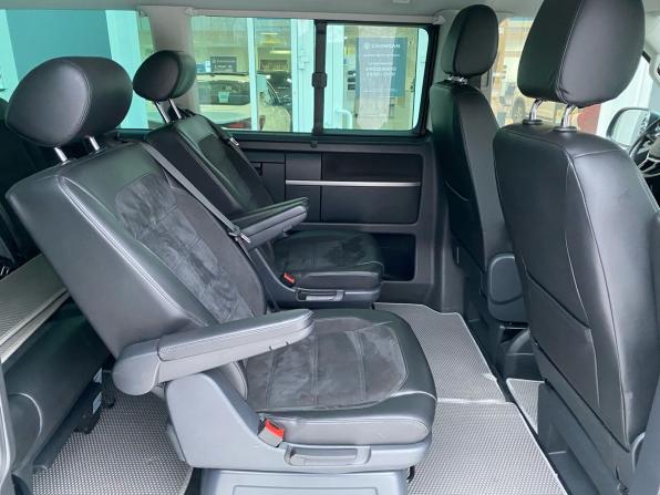 Volkswagen Multivan T6 с пробегом 2018 года, цена 4 399 000 рублей, 148525 км, минивэн, Автокод Объявления