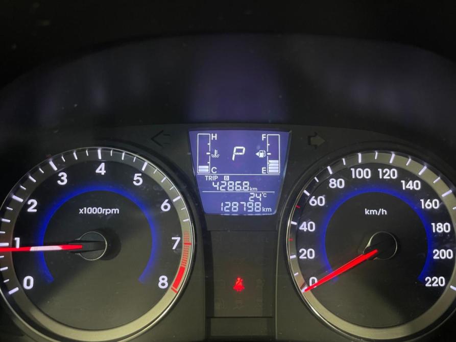 Hyundai Solaris I Рестайлинг Воронеж  - изображение 17