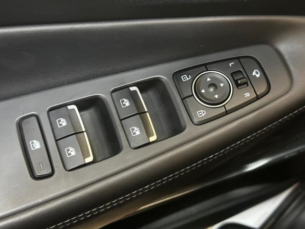 Hyundai Santa Fe IV Рестайлинг с пробегом 2021 года, цена 3 100 000 рублей, 147220 км, внедорожник, Автокод Объявления